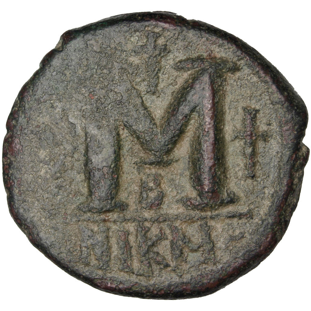 Monedă, 
  
  Iustinian I, 
  
  Follis