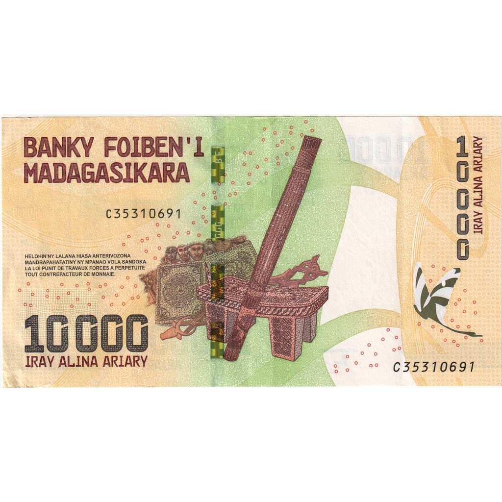 Madagascar, 
  
  10, 
  
  000 Ariary